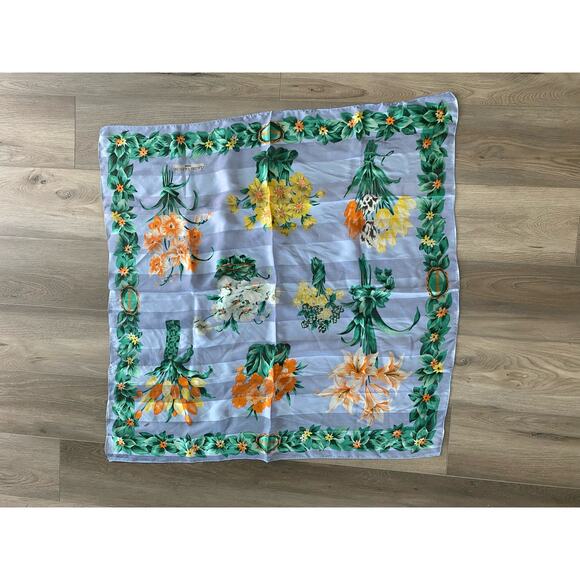 Claudio Valentino 100% Silk Square Floral Multicolor Scarf 34.5” X 35.5” flaw - Picture 1 of 4